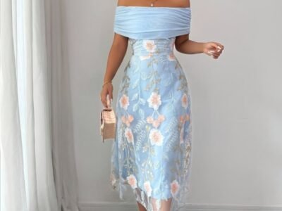 Vestido de Festa Azul Serenity com Bordados Florais