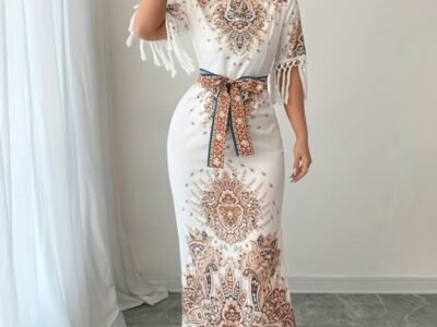 Vestido Midi Estampado Paisley com Detalhes