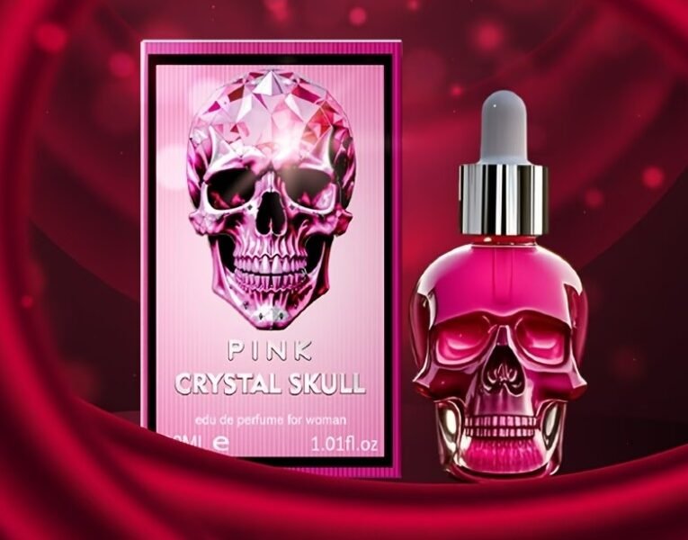 Pink Crystal Skull 30ml – Atitude e Doçura em um Frasco Icônico