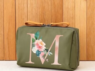 Necessaire Personalizada Inicial e Flor Maquiagem