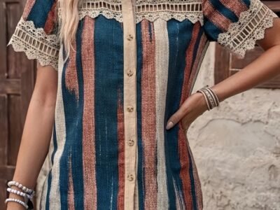 Blusa Feminina Vintage com Listras e Renda Guipure