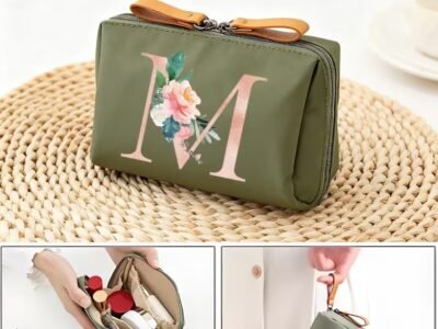 Necessaire Personalizada Inicial e Flor Maquiagem