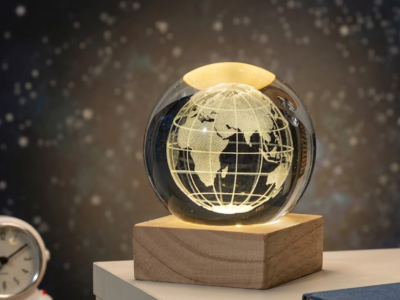 Luminária Bola de Cristal LED Globo Terrestre 3D