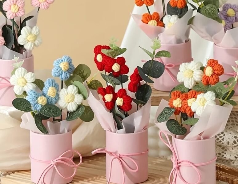 Mini Buquê Flores Artesanais de Tricô Crochê