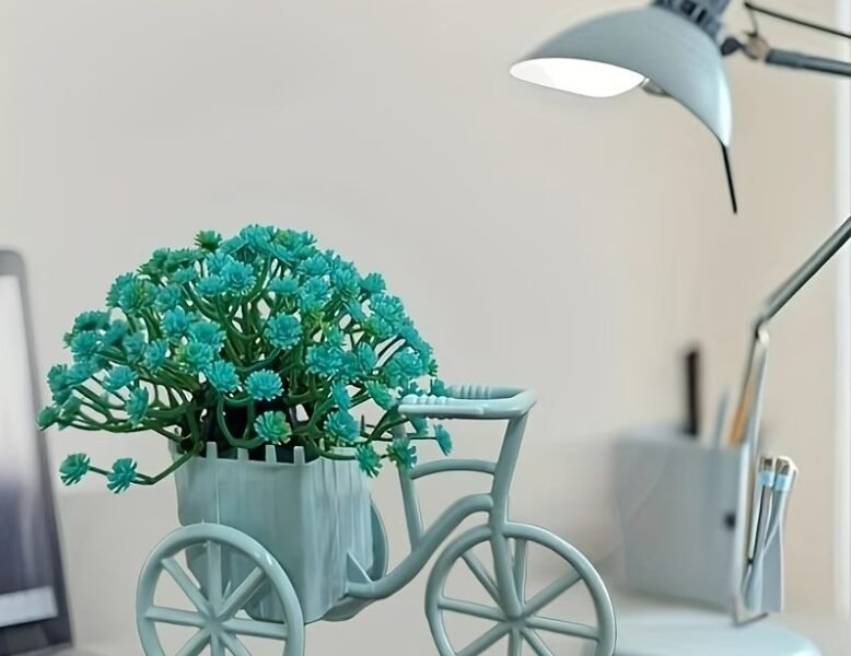 Arranjo de Flores Artificiais com Vaso Bicicleta