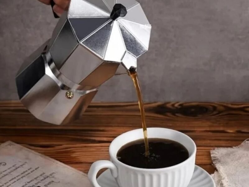 Cafeteira Italiana Tradicional Em Alumínio Moka