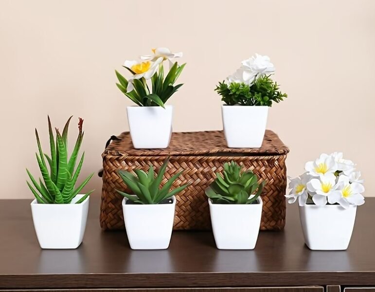 Conjunto 6 Peças Plantas Artificiais com Vaso