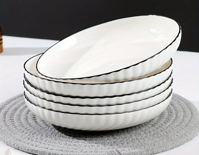 Conjunto de 4 Pratos em Cerâmica White & Black