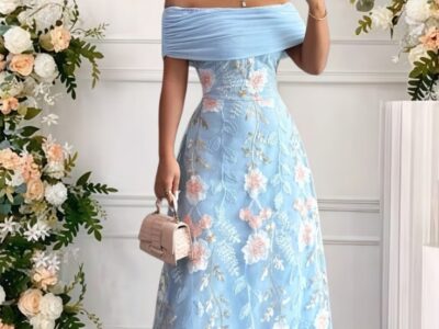 Aluguel de Vestido Midi Azul Floral – Romantismo em Cada Ponto