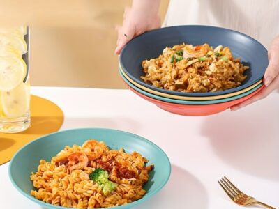 Conjunto de 8 Pratos Fundos Listrados e Inquebráveis