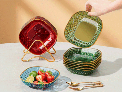 Conjunto de 5 Pratos Quadrados Multicor com Borda Dourada