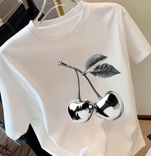 T-shirt Maçã Branca Look Casual