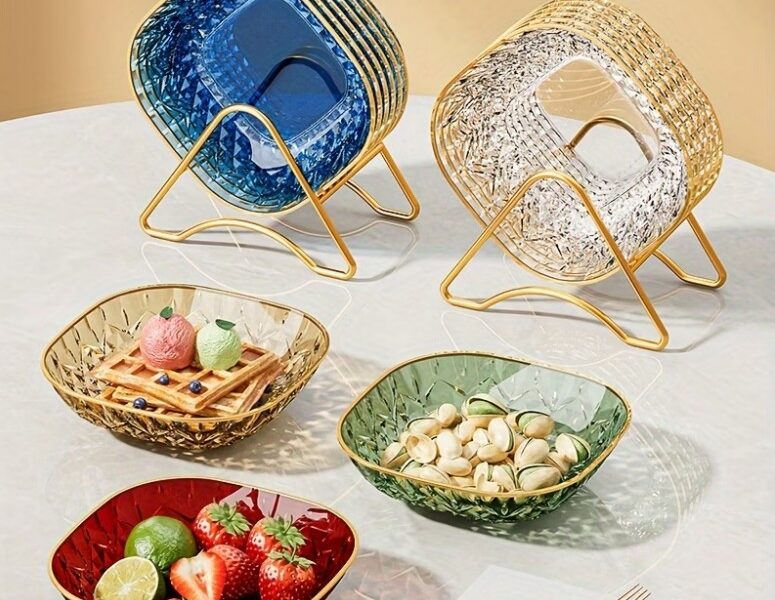 Conjunto de 5 Travessas Quadradas Crystal Design com Borda Dourada e Suporte