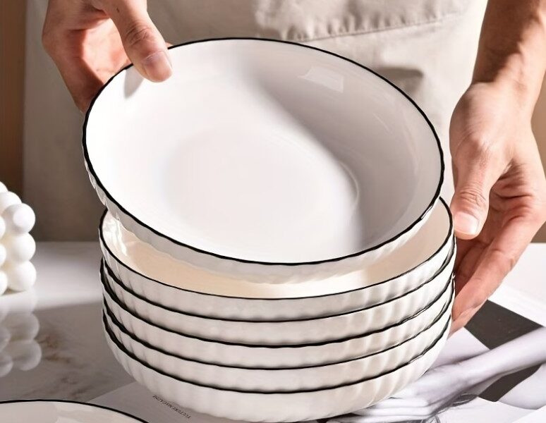 Conjunto de 4 Pratos em Cerâmica White & Black
