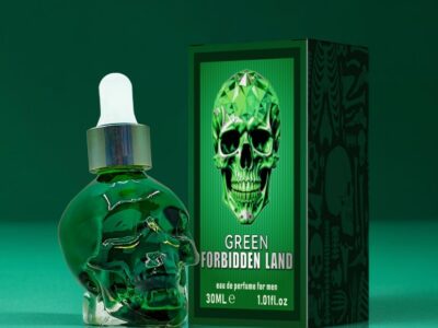 Green Forbidden Land 30ml – A Força Amadeirada em um Frasco de Cristal