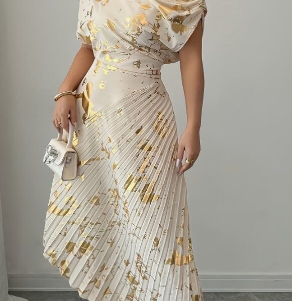 Vestido Assimétrico com Brilho de Folha Dourada