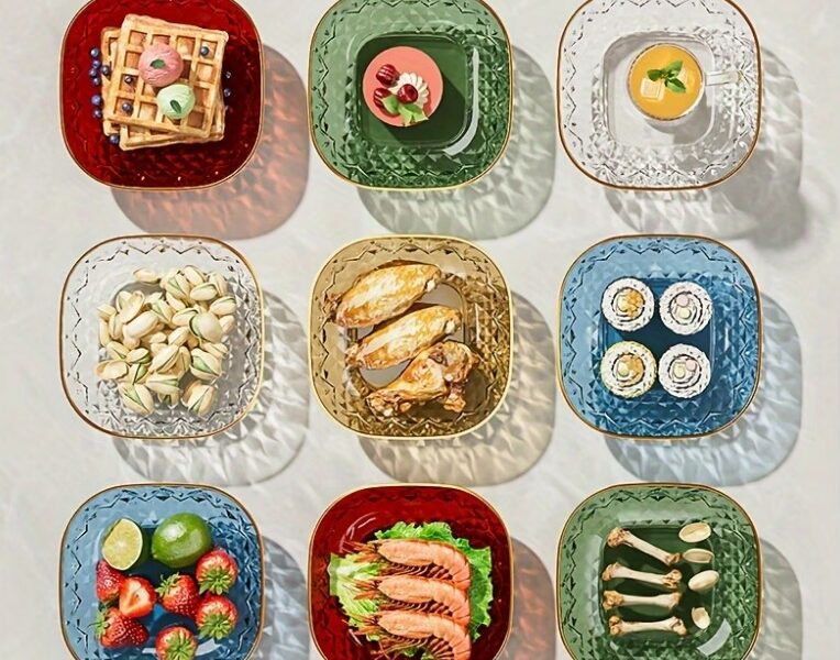 Conjunto de 5 Pratos Quadrados Multicor com Borda Dourada