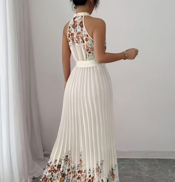 Vestido Maxi Plissado Off-White com Estampa Floral e Gola Halter