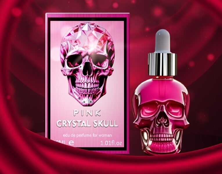 Pink Crystal Skull 30ml – Atitude e Doçura em um Frasco Icônico