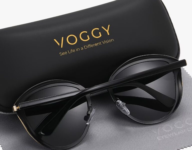 VOGGY Eyewear Design – Sofisticação Retro Borboleta com Detalhes Gold