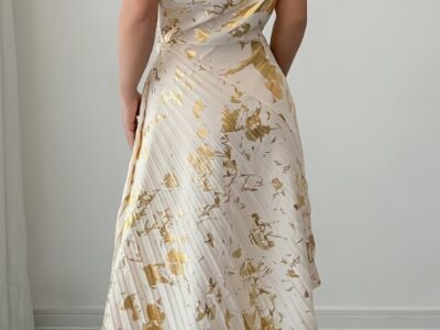 Vestido Assimétrico com Brilho de Folha Dourada