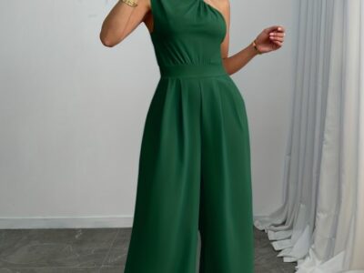 Aluguel Macacão Ombro Único Emerald Green – Estilo Red Carpet