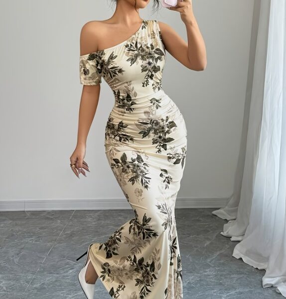 Aluguel Vestido Floral Assimétrico com Barra Sereia e Babados