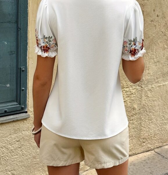 Blusa Cardigã Feminina Floral com Botões e Manga Princesa – Estilo Boho Chic