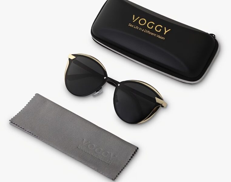 VOGGY Eyewear Design – Sofisticação Retro Borboleta com Detalhes Gold