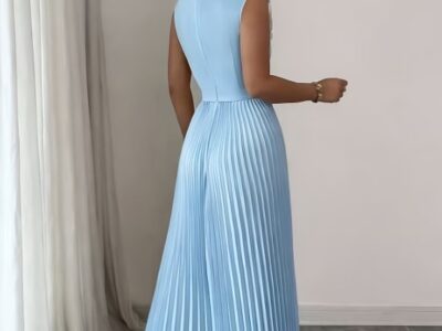 Aluguel de Luxo - Vestido Longo Azul com Escultura Floral 3D