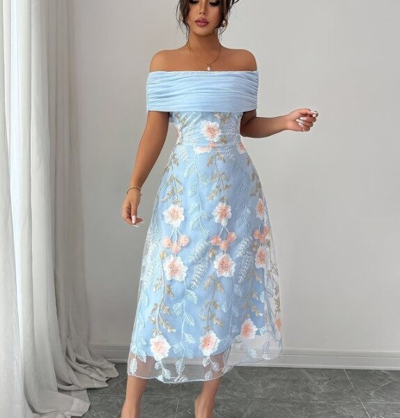 Aluguel de Vestido Midi Azul Floral – Romantismo em Cada Ponto