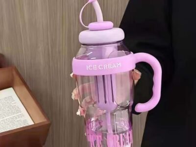 Garrafa de Água 1300ml Ice Cream com Alça e Canudo
