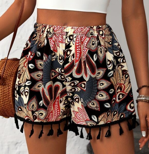 Short Paisley Boho Chic com Franjas e Cintura Alta