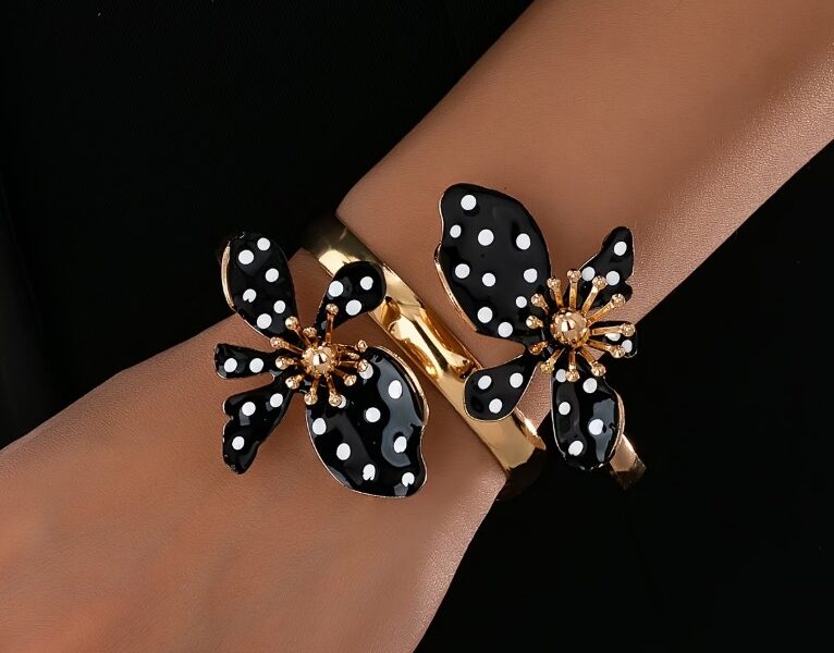 Pulseira Bangle Flores Vintage Estilo Francês