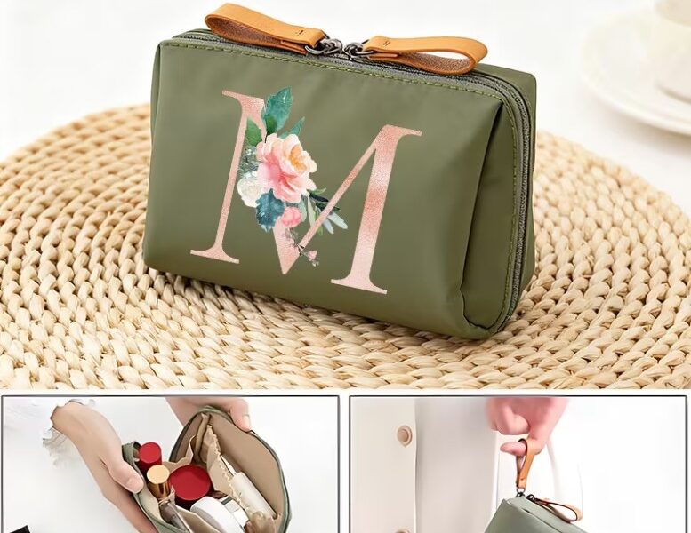 Necessaire Personalizada Inicial e Flor Maquiagem