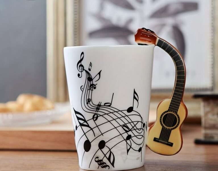 Copo Violão Cerâmica 250ml para Amantes da Música