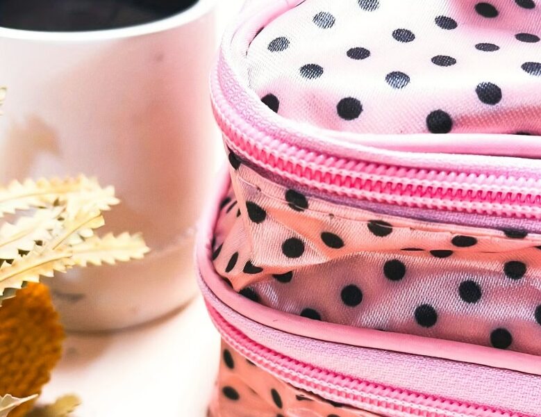 Organizador de Beleza Premium - Bolsa Dupla com Bolinhas Rosas
