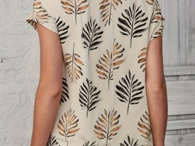 Blusa Feminina Tropical Chic – Estampa de Folhagens