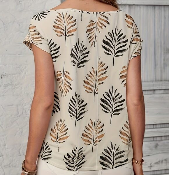 Blusa Feminina Tropical Chic – Estampa de Folhagens