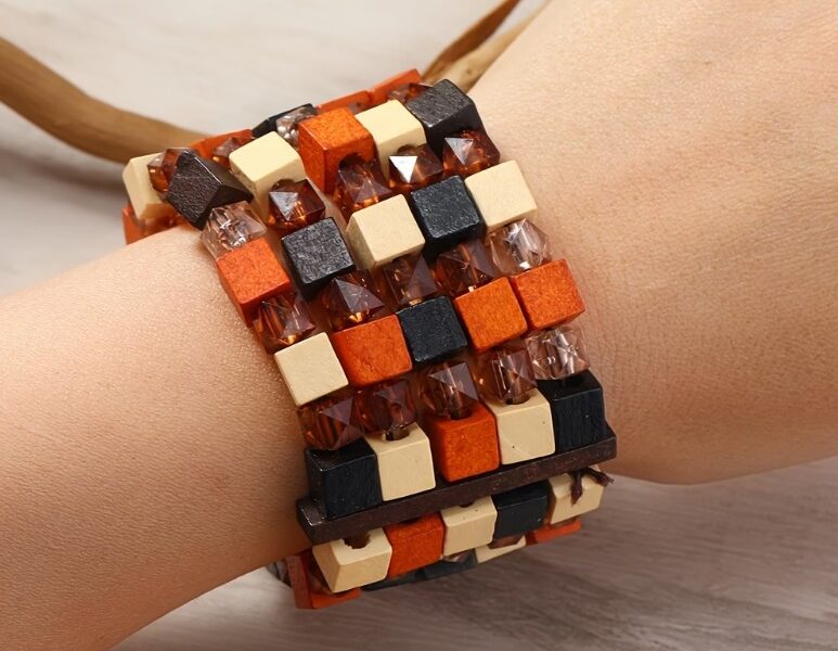 Pulseira de Madeira Artesanal Boêmia