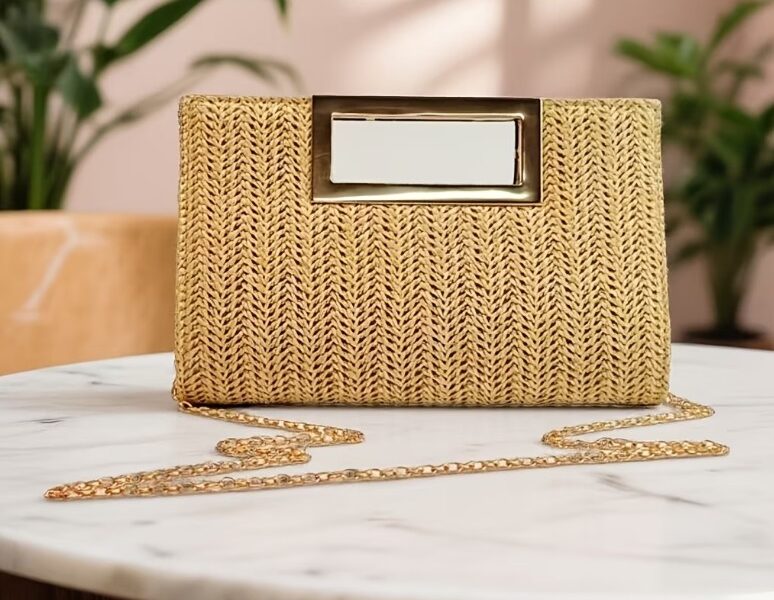 Clutch Straw Luxe – Sofisticação Versátil e Artesanal