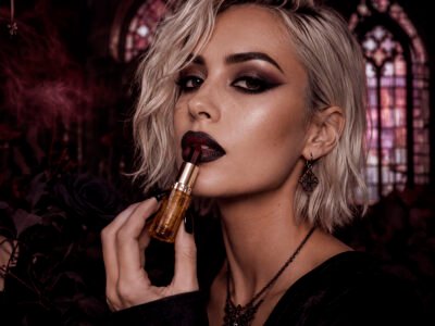 Batom Duo Preto e Borgonha Efeito Veludo Matte